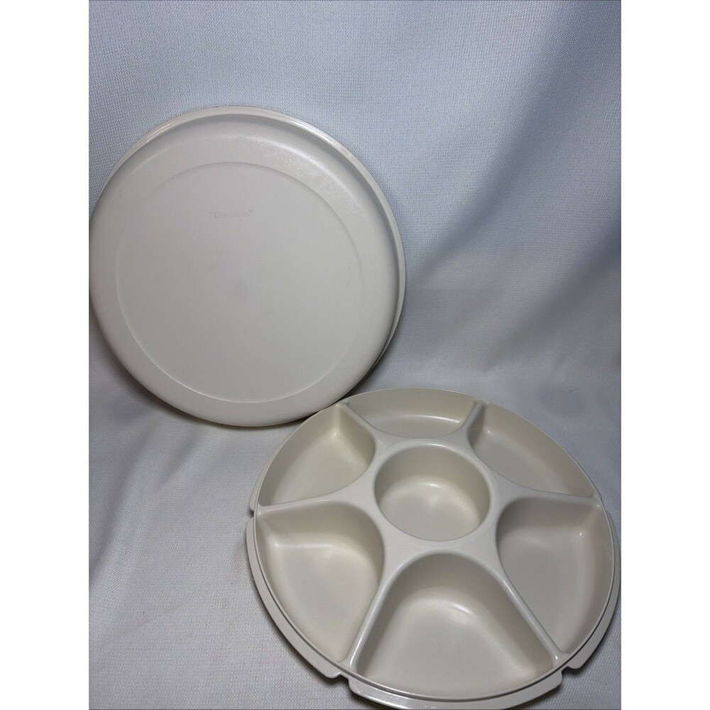 Tupperware Divided Veggie/Fruit/Dip Snack Party Tray 1665-2 With Lid 1666-2 Vtg